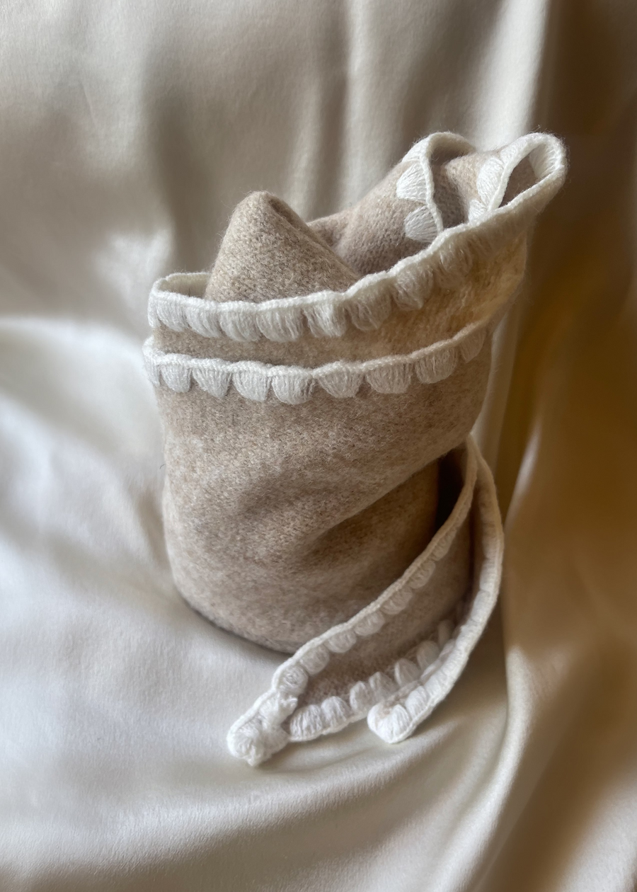 The Heirloom Scallop Knit Wrap - Oat