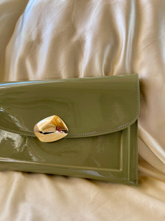 Amélie Patent Clutch/Chain Bag in Olive