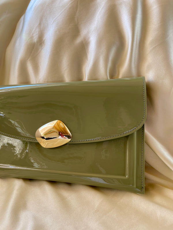 Amélie Patent Clutch/Chain Bag in Olive