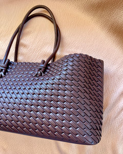 Willow Woven Carryall – Chocolate