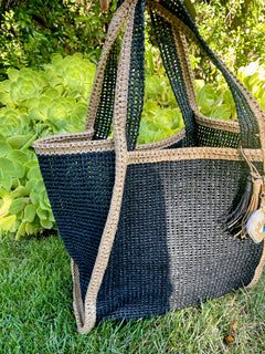 The Maren Tote 🖤