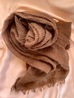 The Éloise Scarf in Chestnet