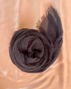 The Éloise Scarf in Noir ⭐