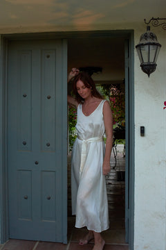 Lola in Moonlit Ivory
