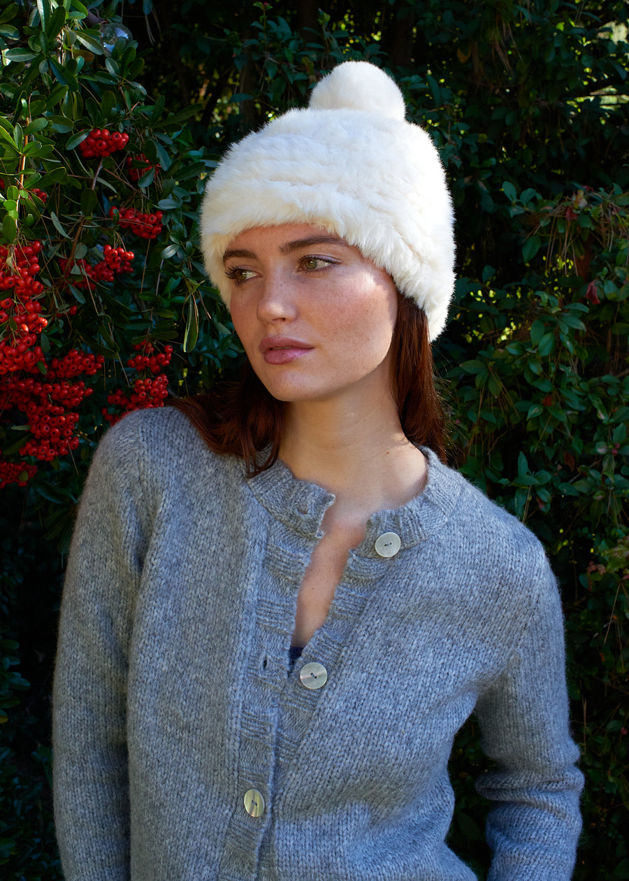 Hat in Ivory Faux Fur